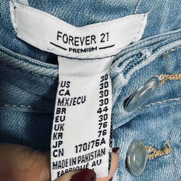 Forever 21 Frayed Faded Super Flared Jeans Size 30 - Picture 5 of 8